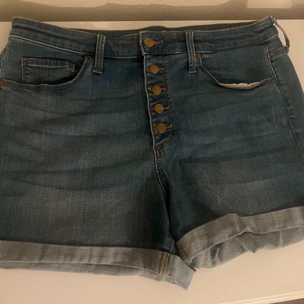 Universal Thread Stylish Blue Denim Women's Shorts